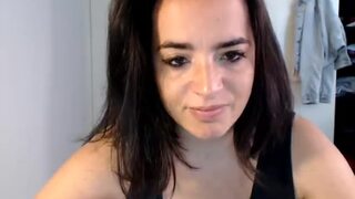 Melaniebiche 2019-Dec-19 webcam show. Duration 00:16:50 - CamShows.tv