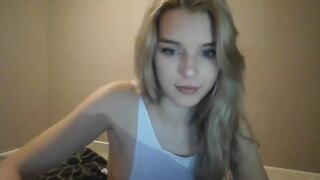 Alexiee_ 2020-Aug-25 webcam show. Duration 00:18:05 - CamShows.tv