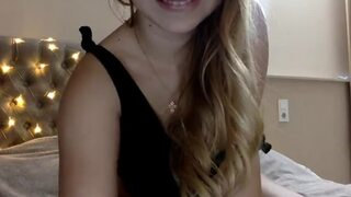 Evelina a 2020-Mar-16 webcam show. Duration 01:34:22 - CamShows.tv