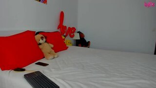 Kyliekee 2020-Mar-17 webcam show. Duration 00:54:37 - CamShows.tv