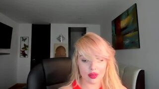 Alisoncraft 2020-Dec-04 webcam show. Duration 00:15:01 - CamShows.tv