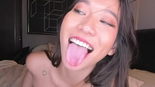 Lil_mayaa 2022-Apr-13 12:34 pm webcam show. Duration 00:19:09 - CamShows.tv