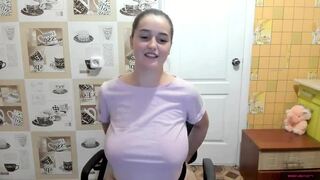 Emmika_ 2022-May-19 16:41 pm webcam show. Duration 00:27:02 - CamShows.tv