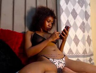Ebony_petite01