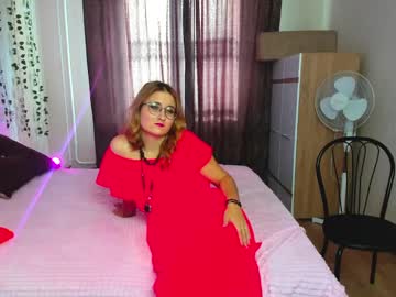 Elsa_hot_here