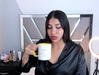 Alessiataylor_
