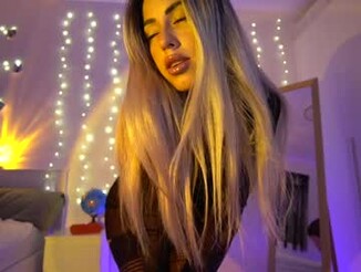 Laramonroe_