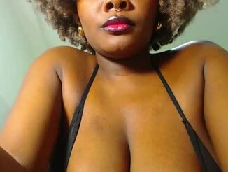Pamela_luxe