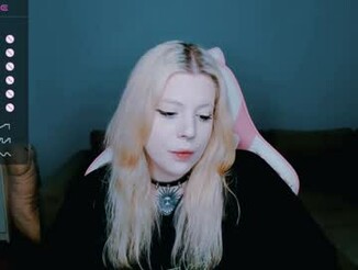 Succubus_leslie