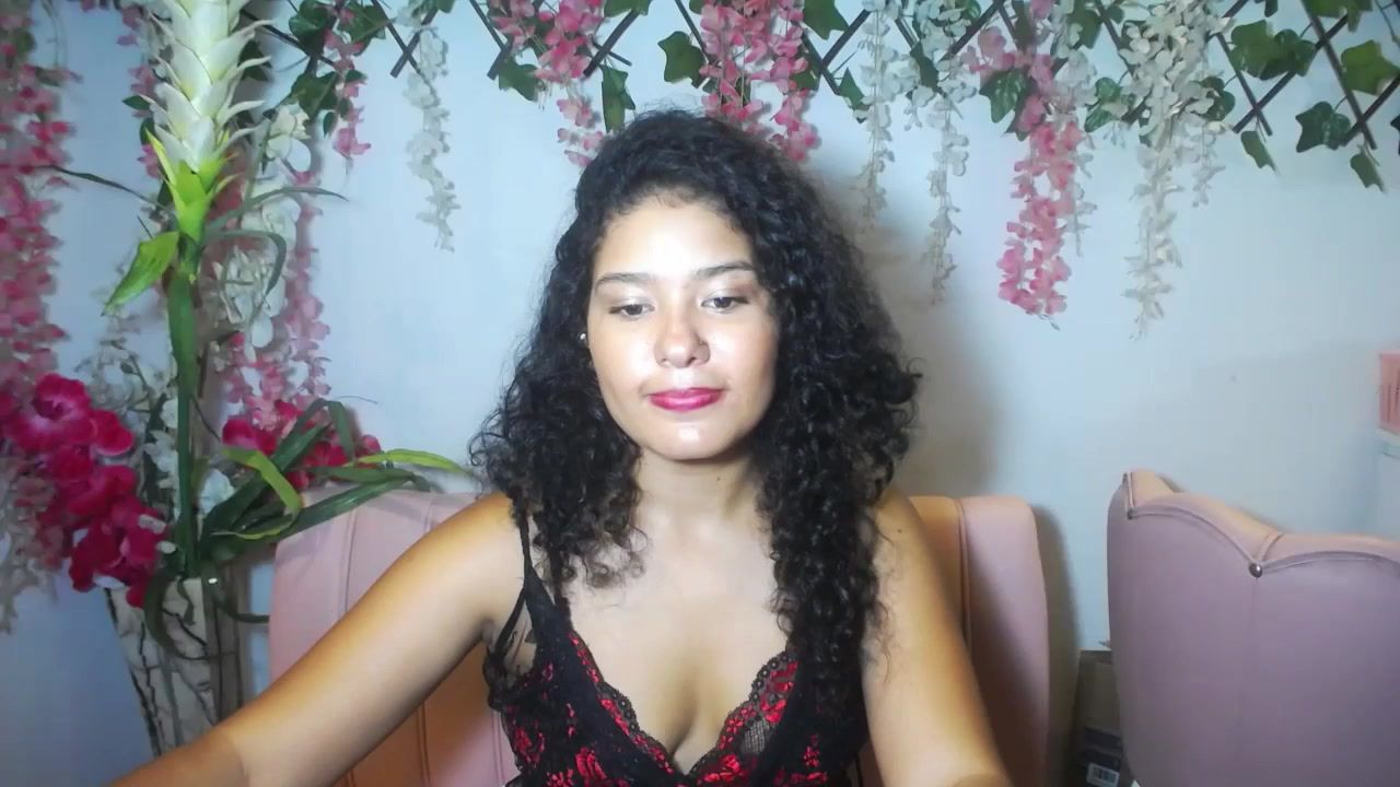 Hotcurlylatina